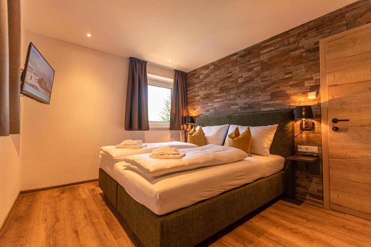 Tevini Boutique Suites by we rent Zell am See Extérieur photo