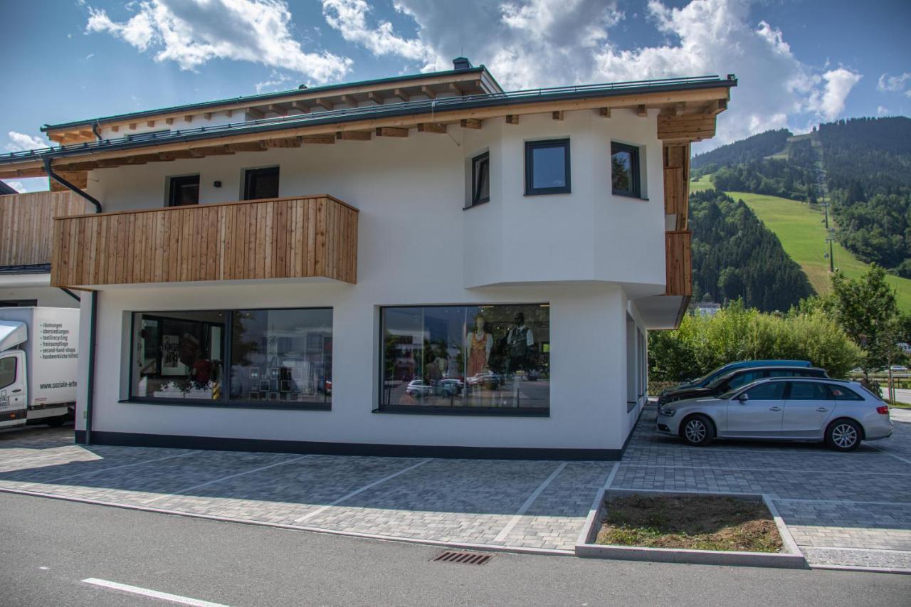Tevini Boutique Suites by we rent Zell am See Extérieur photo