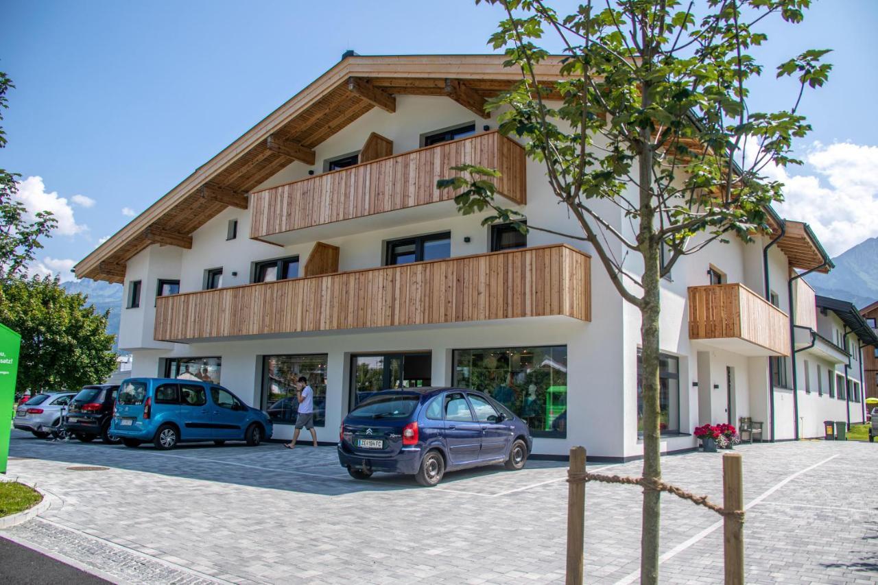 Tevini Boutique Suites by we rent Zell am See Extérieur photo