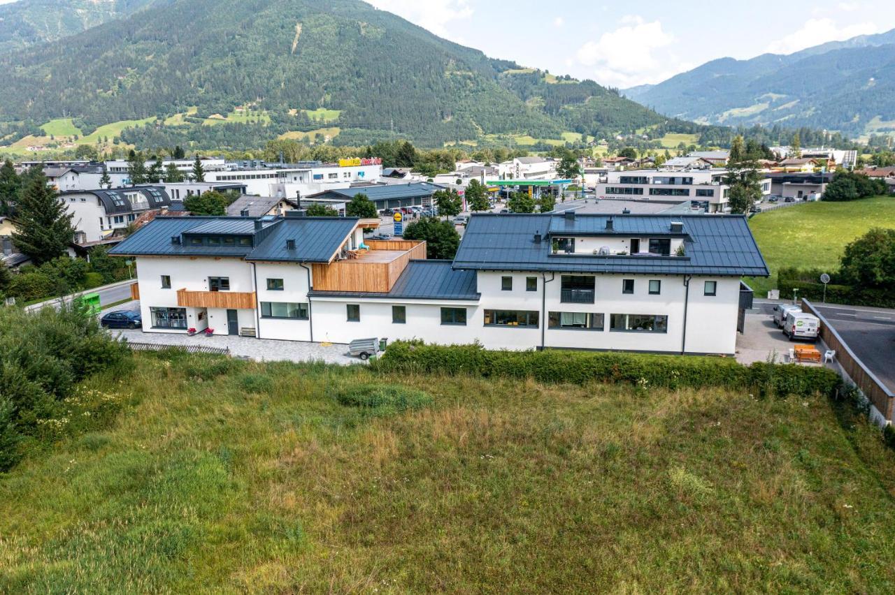 Tevini Boutique Suites by we rent Zell am See Extérieur photo