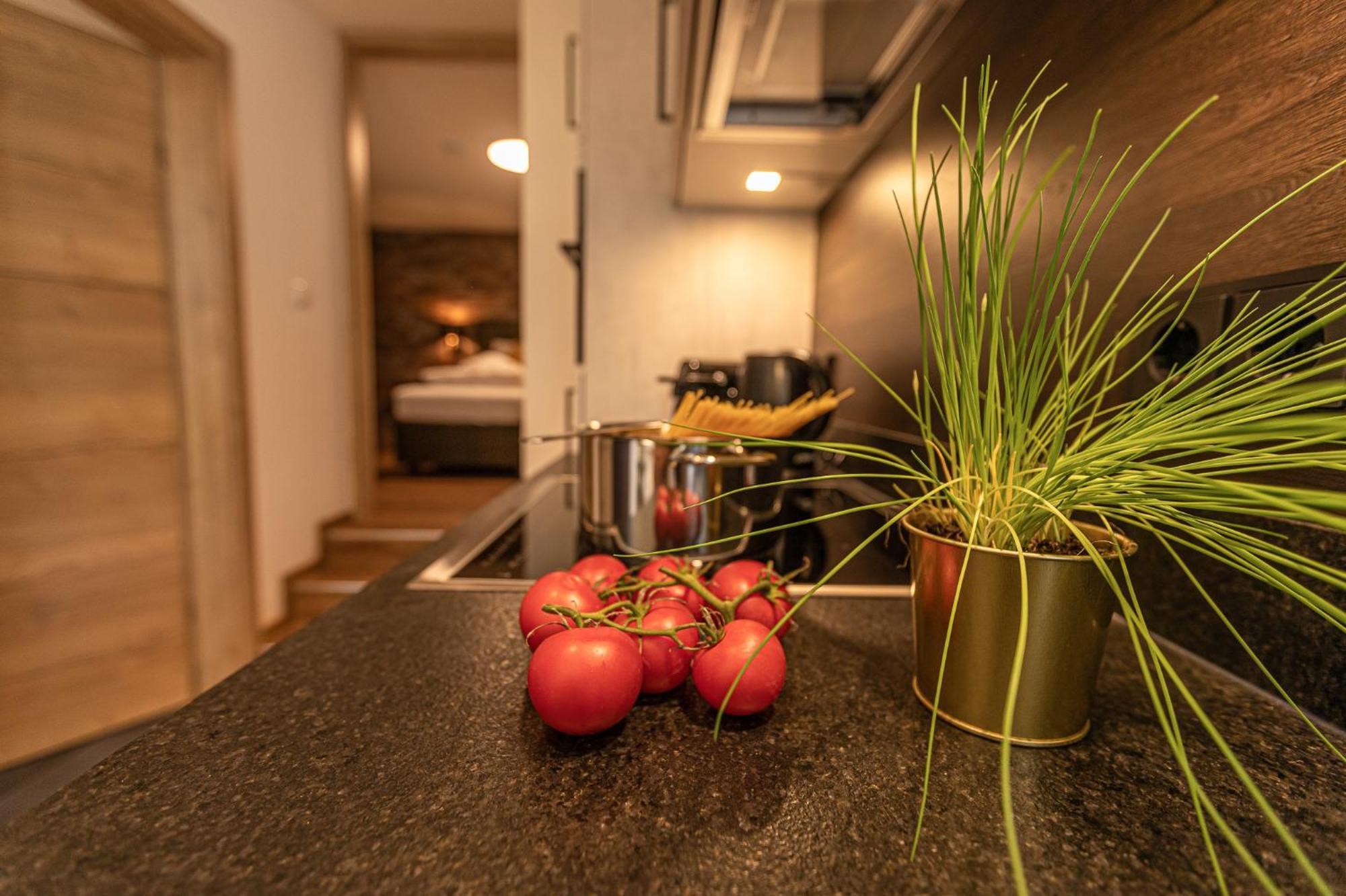 Tevini Boutique Suites by we rent Zell am See Chambre photo
